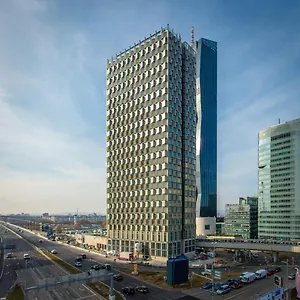 Apartmán District Living